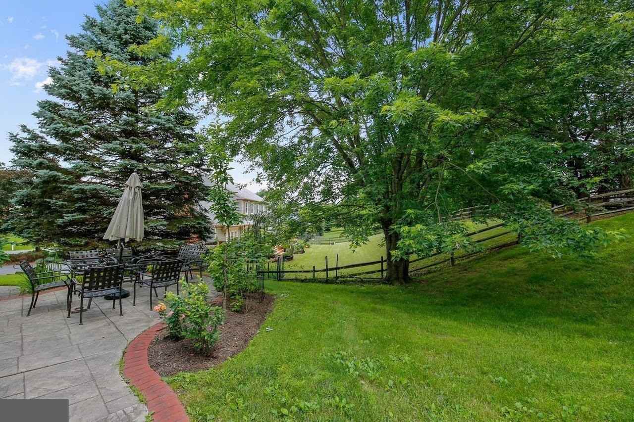 7300 Deer Lake Ln #NA - Photo 7 of 11