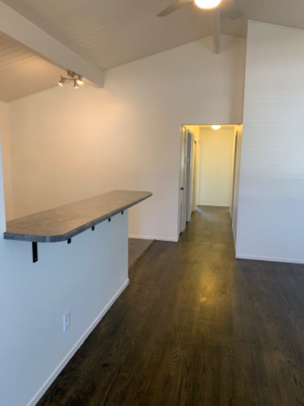 528 Adrienne Dr - Photo 5 of 12