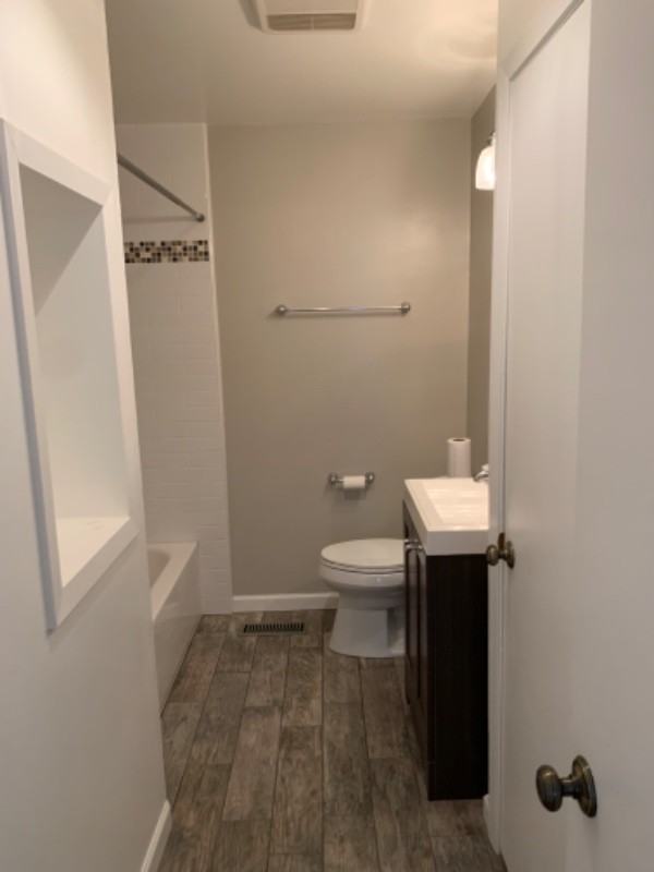 528 Adrienne Dr - Photo 6 of 12