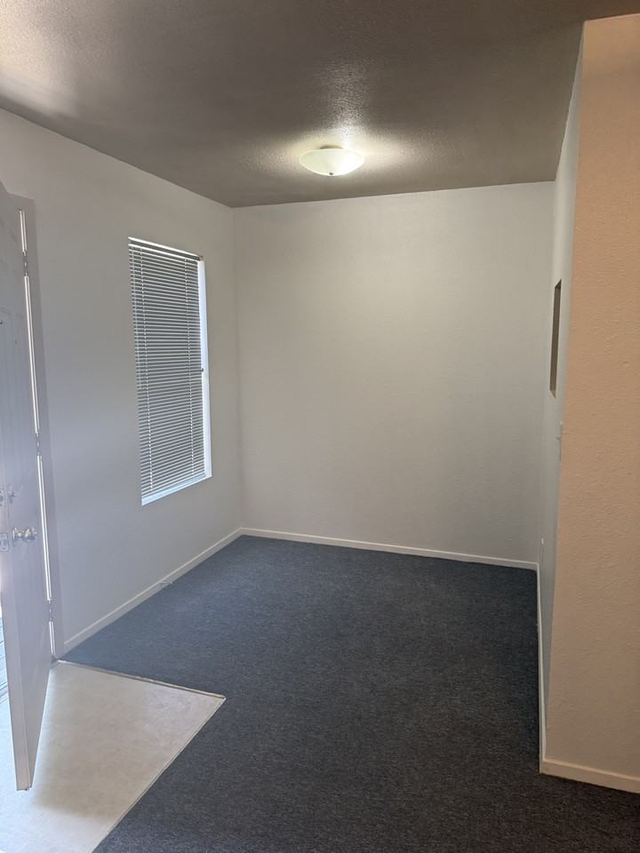 125 Howard Ln #2 - Photo 4 of 10