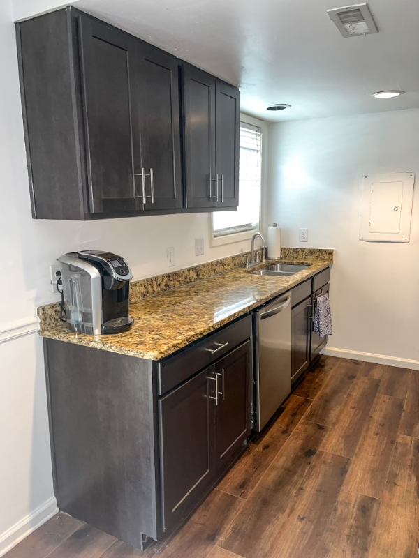 6900 Roswell Rd #F4 - Photo 6 of 38