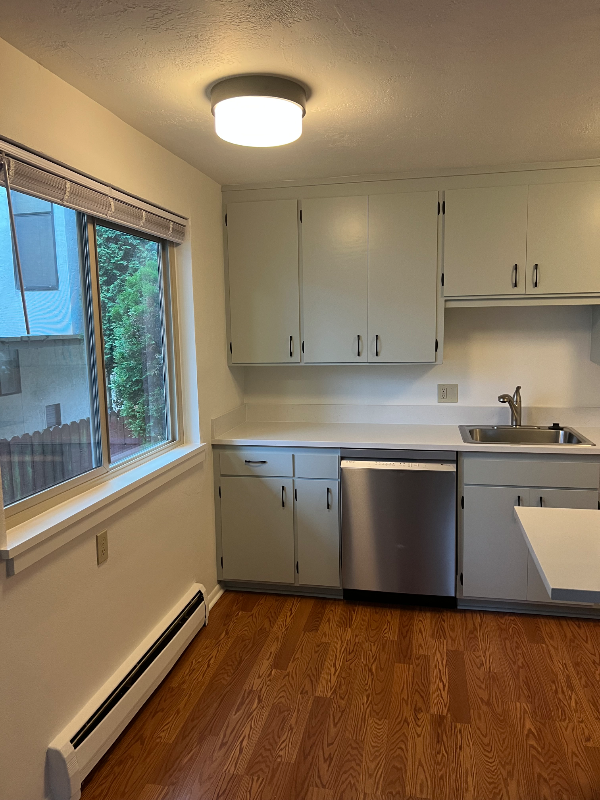 412 N 45th St #102 - Photo 2 of 16
