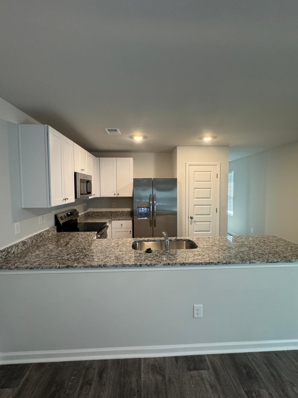 470 Ladyfish Loop Nw - Photo 4 of 18