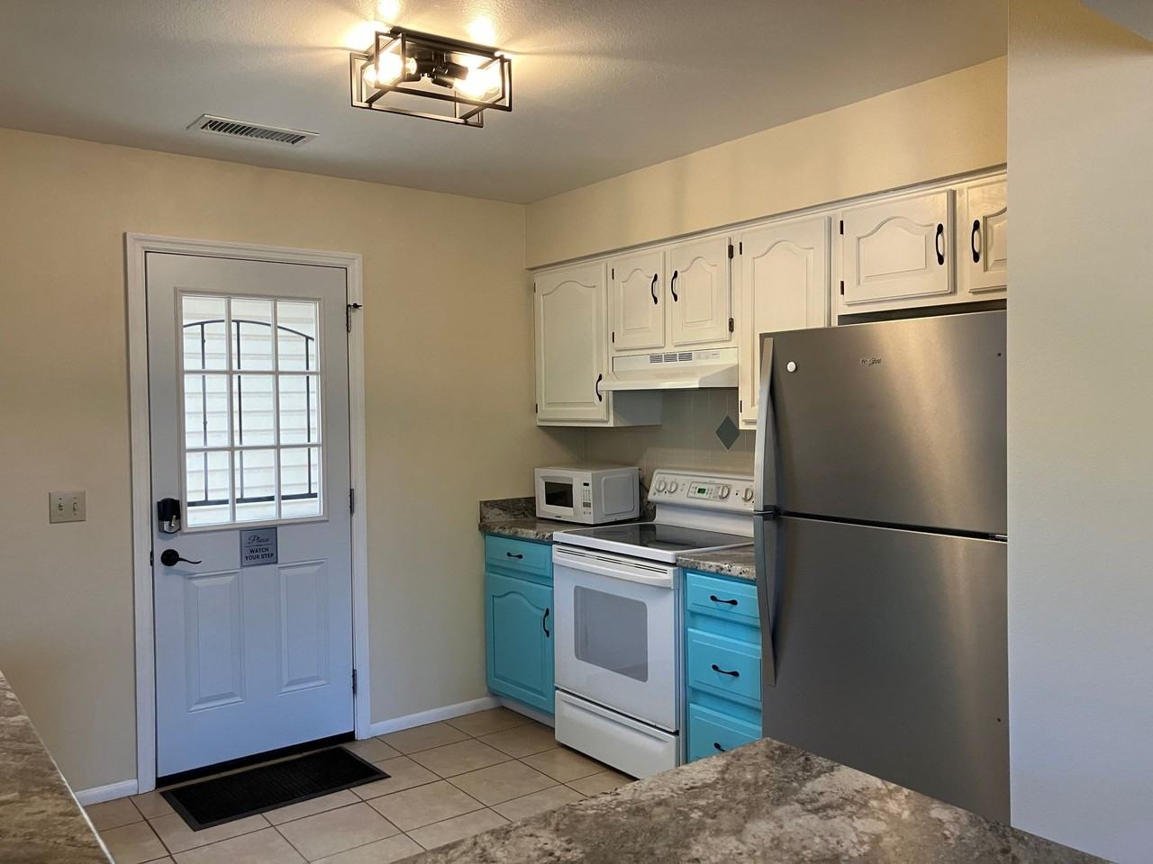345 Rim Rock Cir - Photo 5 of 21