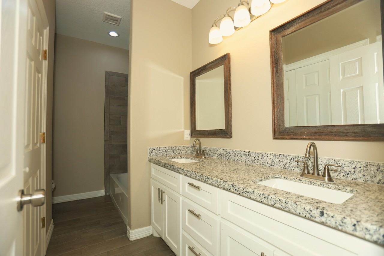 1012 Oak Street Unit A - Photo 6 of 10