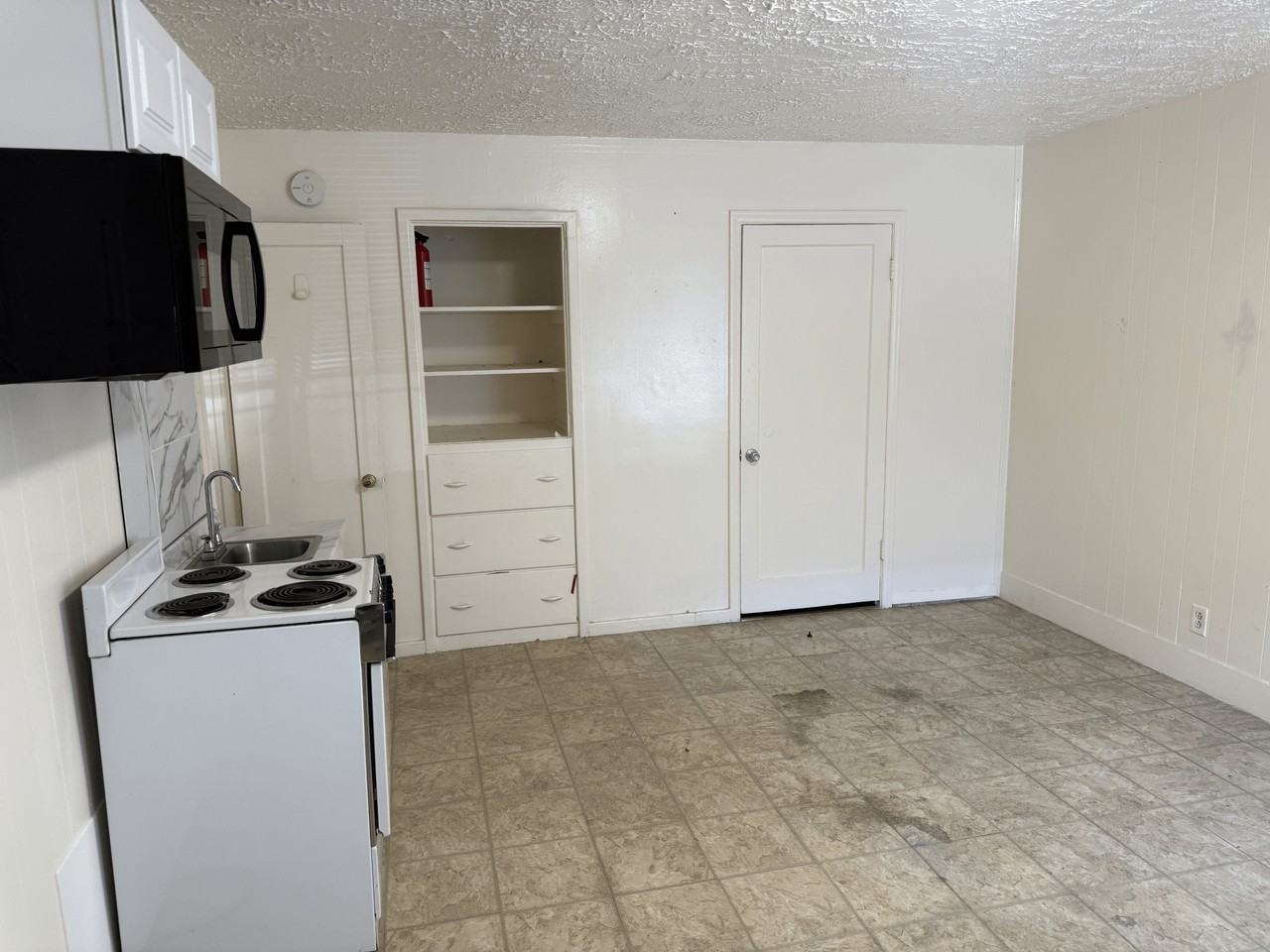 3955 South State Street - Photo 2 of 36