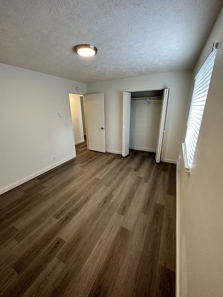 1119 West 11th Avenue - Photo 7 of 19