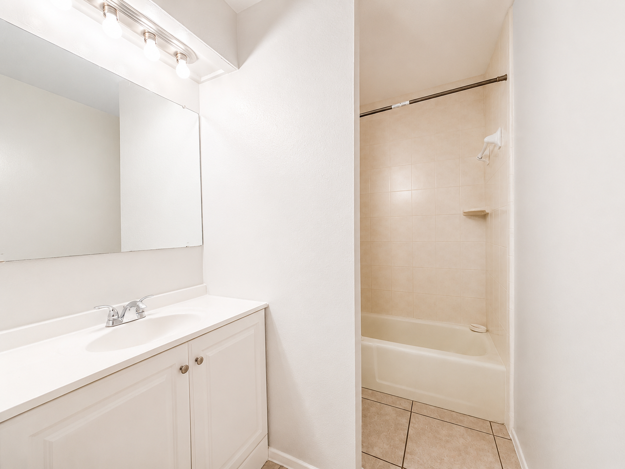 6200 North 11th Street - Photo 6 of 21