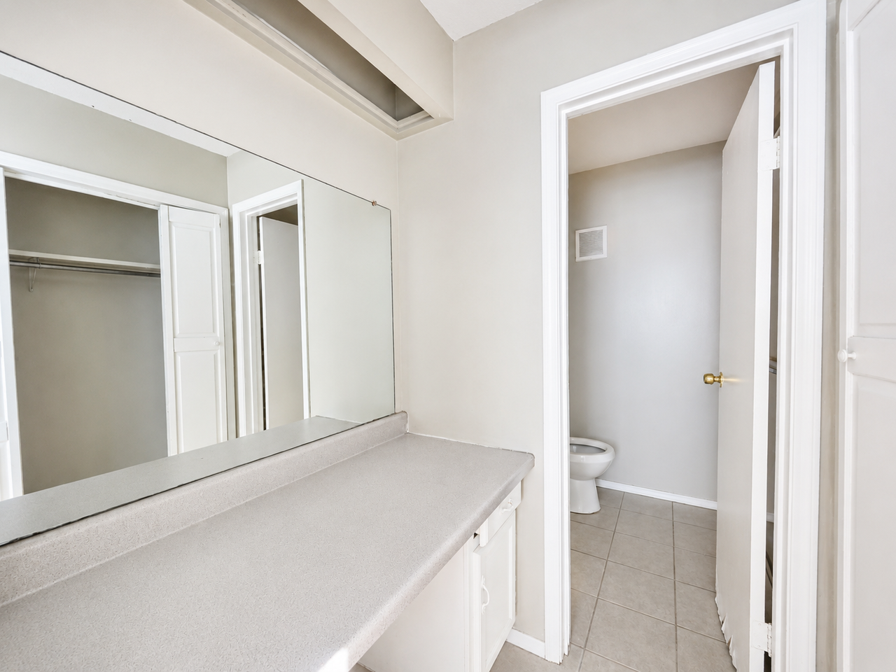 6300 North 11th Street - Photo 6 of 7