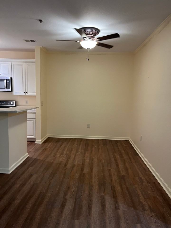 400 Vista Lake Dr #208 - Photo 2 of 19