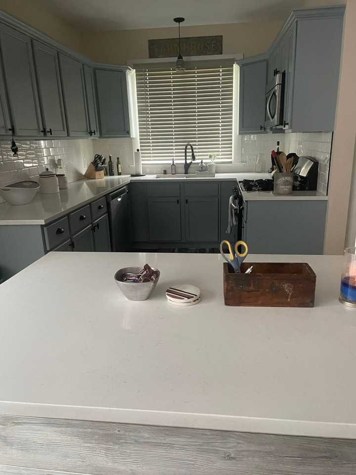 808 Blaine Ave - Photo 2 of 11