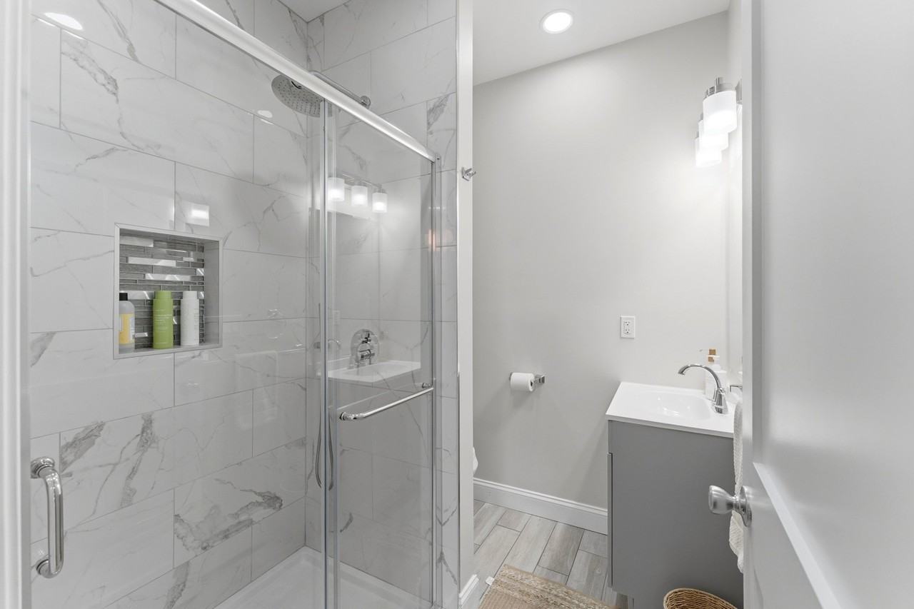 169 Knight St #2 - Photo 7 of 12