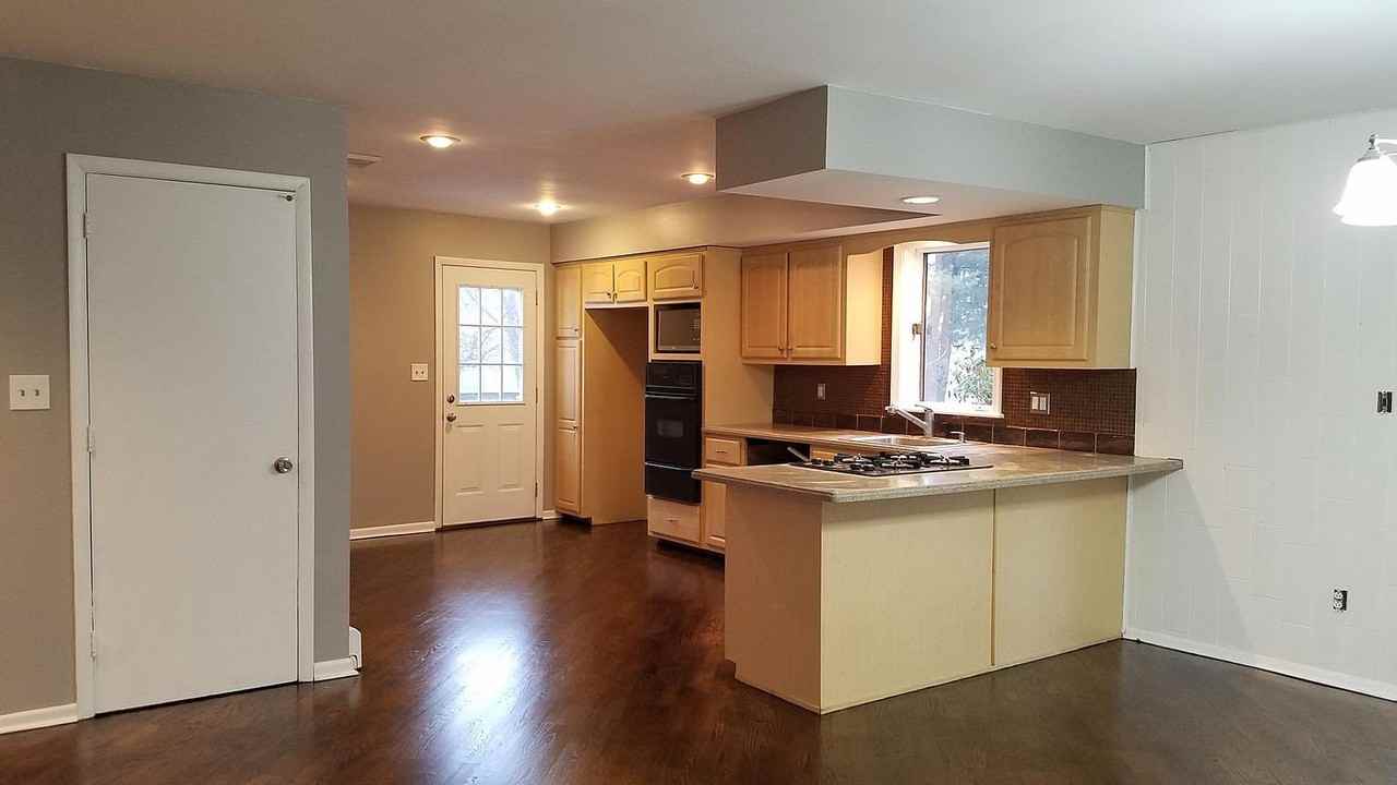 20 Rosemary Ln - Photo 2 of 15