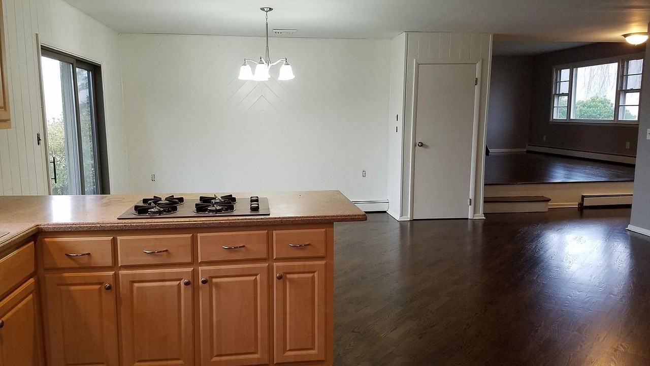 20 Rosemary Ln - Photo 4 of 15