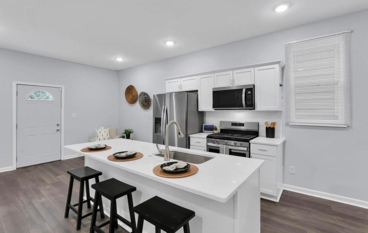 513 S Champion Ave - Photo 5 of 19