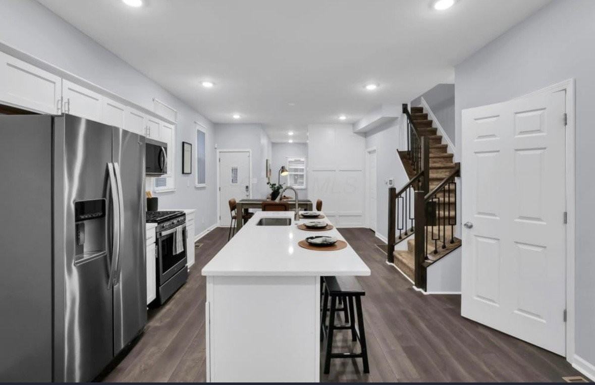 513 S Champion Ave - Photo 6 of 19