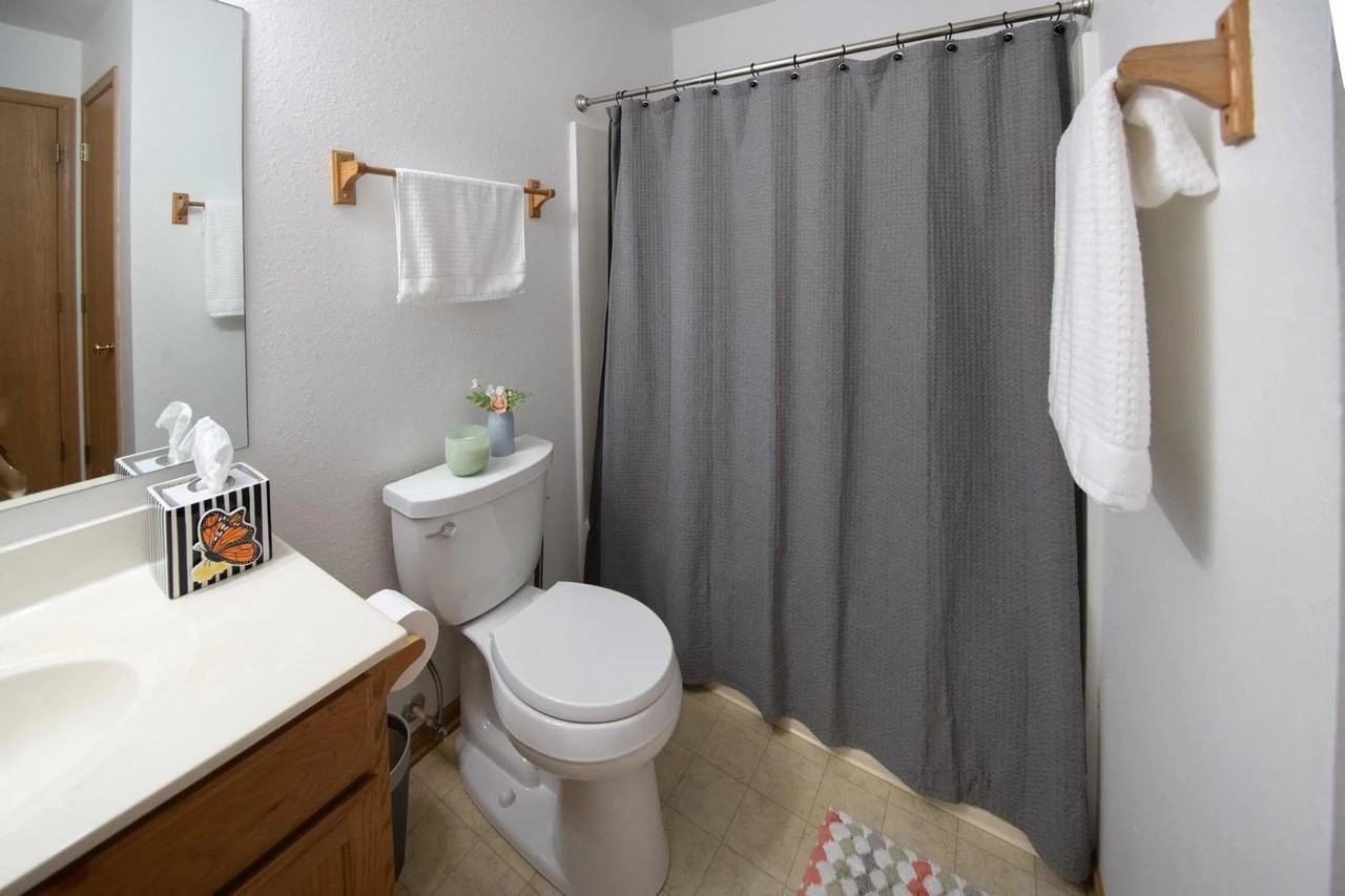 8200 Lexington Pl #6 - Photo 2 of 5