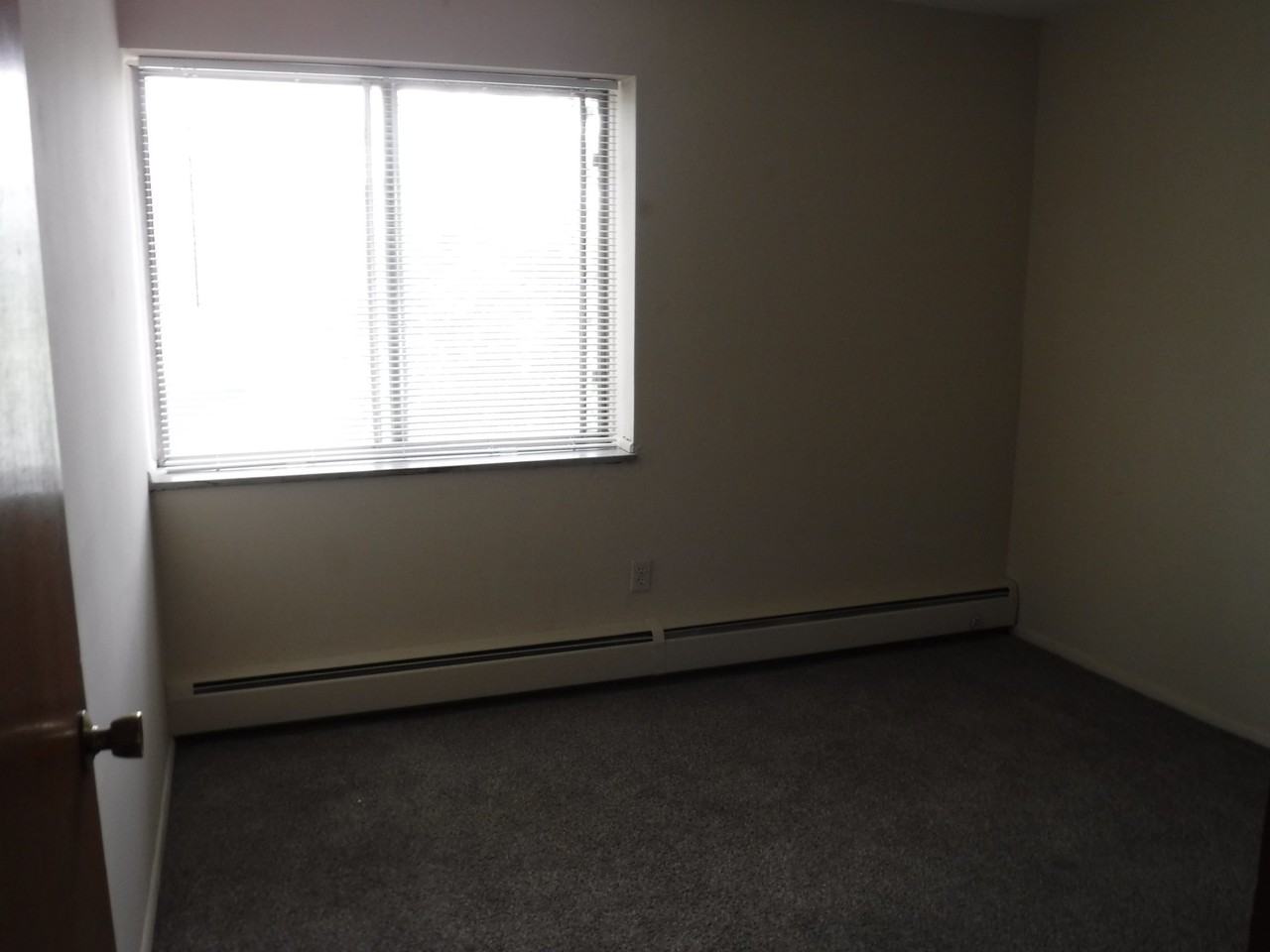 1277 Cove Ave #502 - Photo 4 of 9