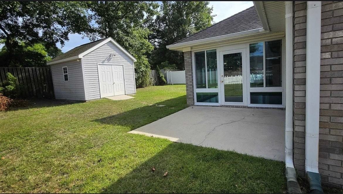 4091 Lakeshore Dr - Photo 6 of 39