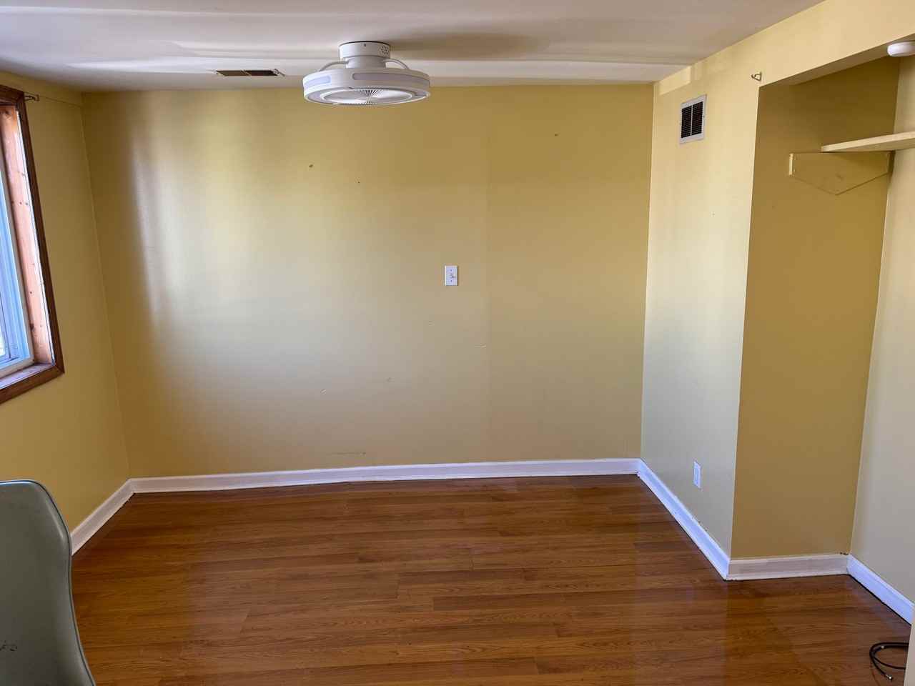 2352 Poland St - Photo 2 of 6
