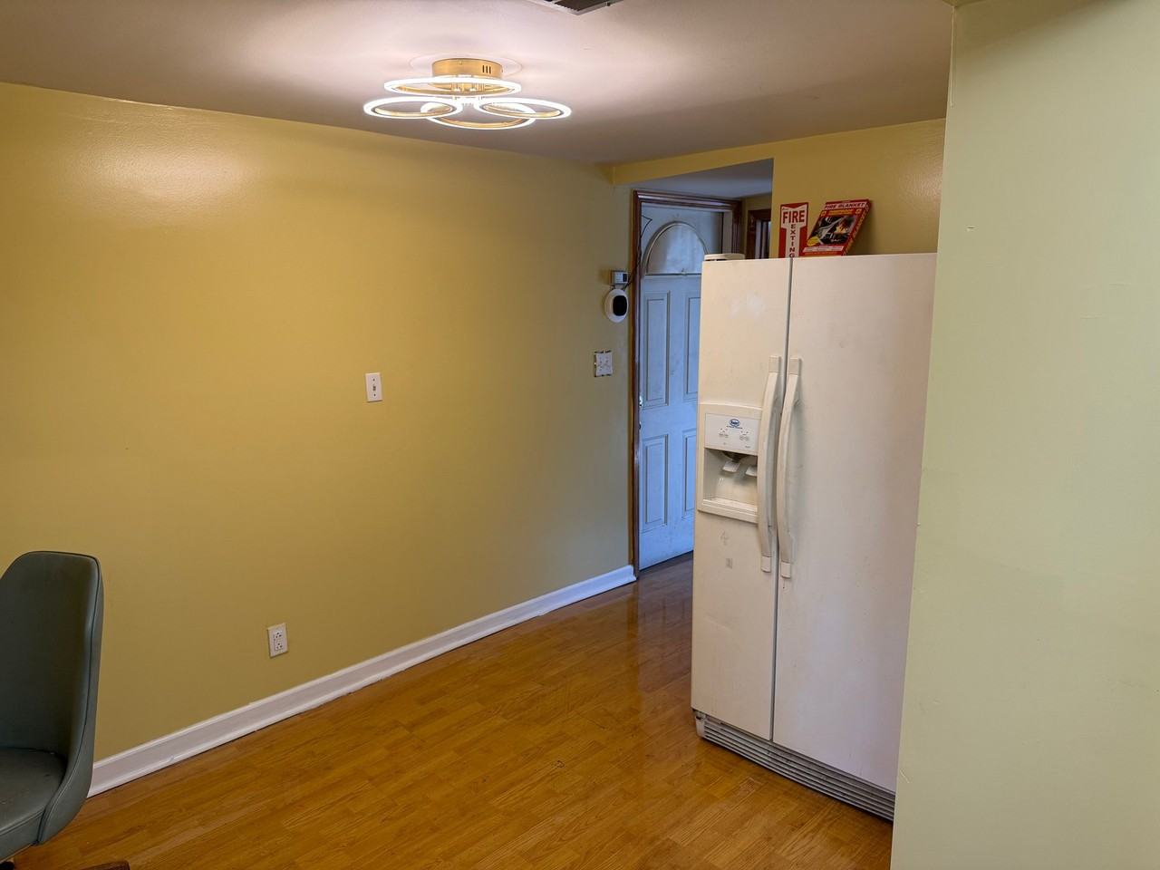 2352 Poland St - Photo 4 of 6
