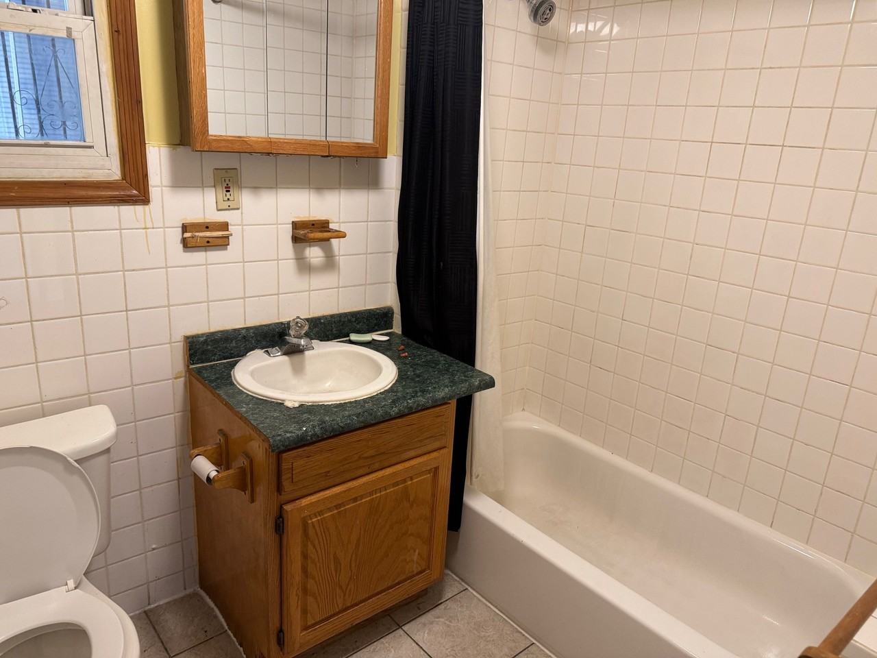 2352 Poland St - Photo 6 of 6
