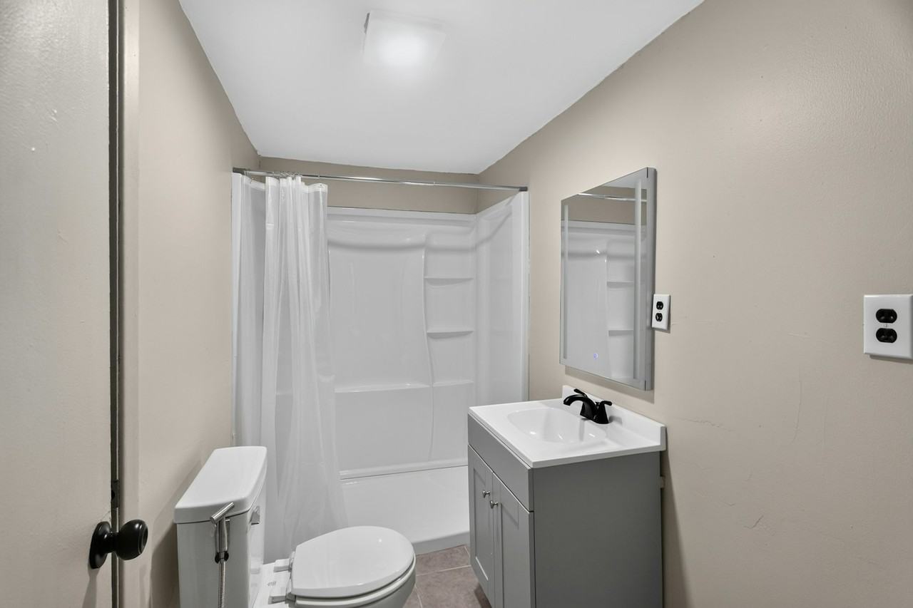 902 George Hill Road - Photo 5 of 11