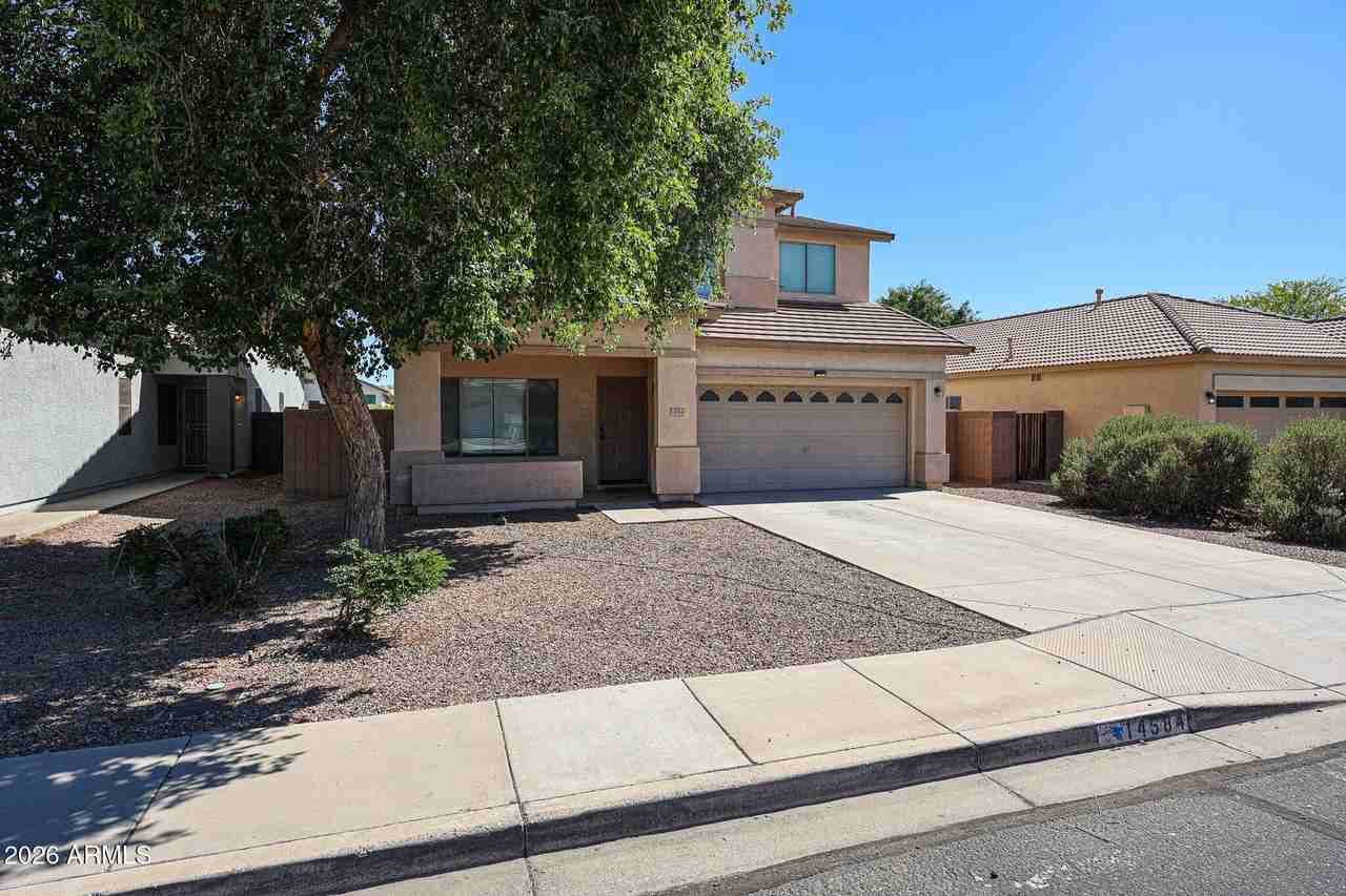 14584 W Watson Ln - Photo 2 of 44
