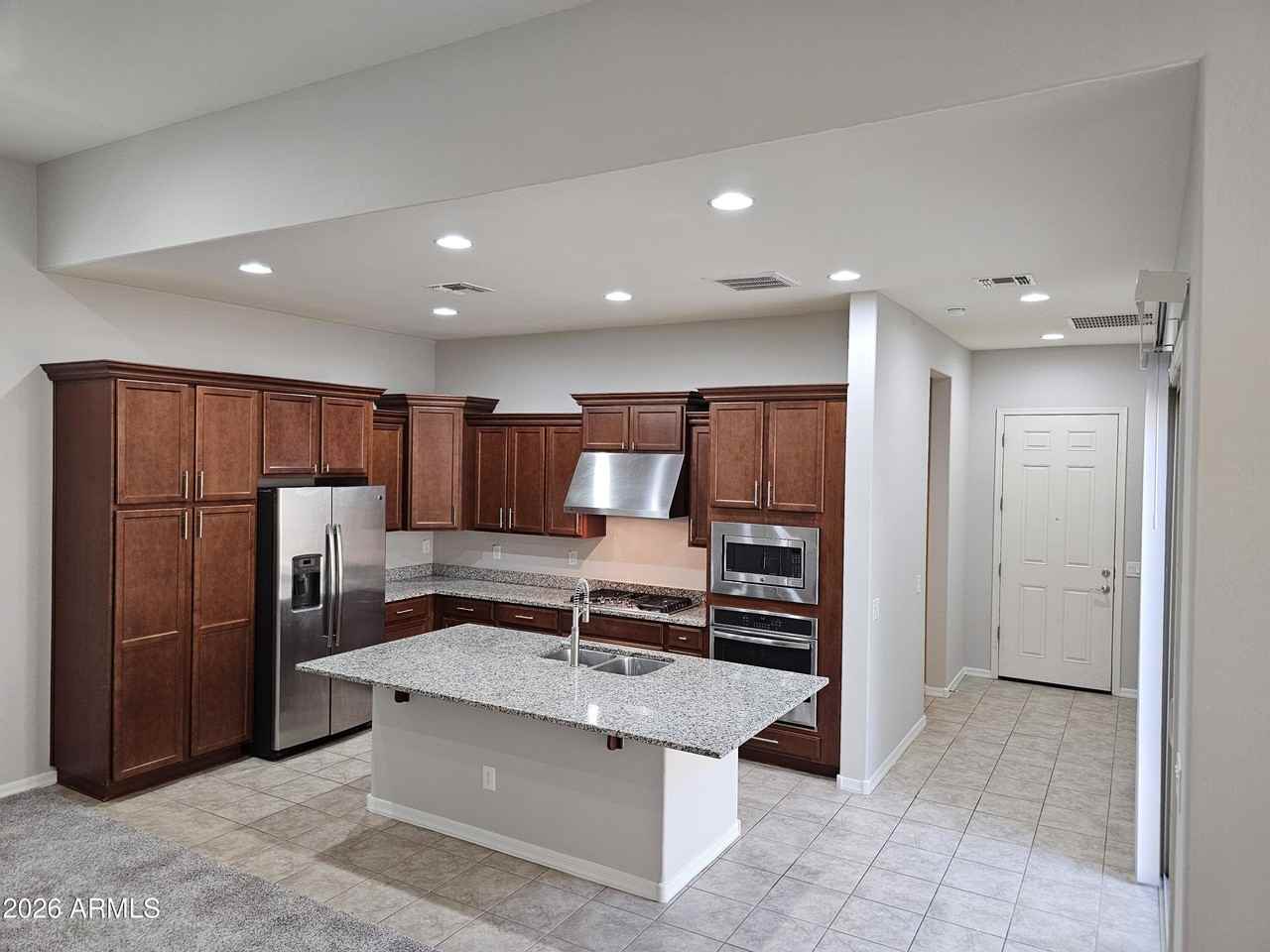 2253 S Wallrade Ln - Photo 4 of 26