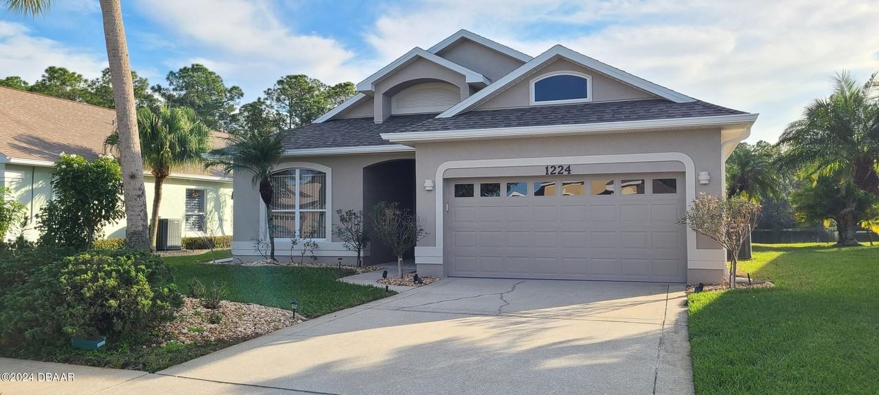 1224 Siesta Key Cir - Photo 3 of 36