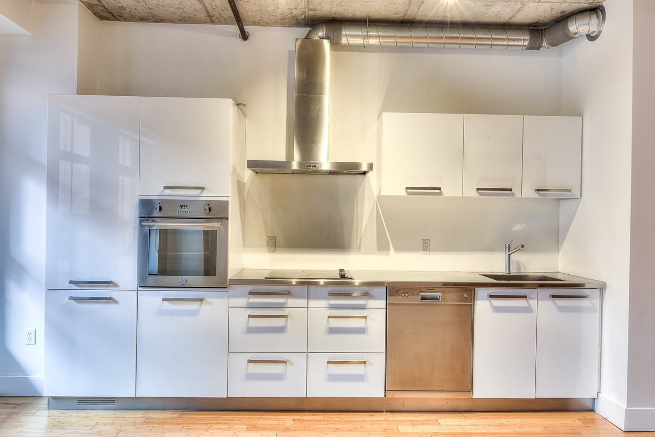 1061 Rue Saint-Alexandre - Photo 2 of 19