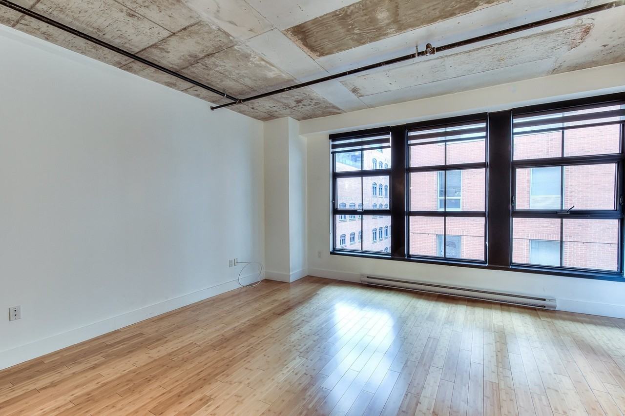 1061 Rue Saint-Alexandre - Photo 6 of 19