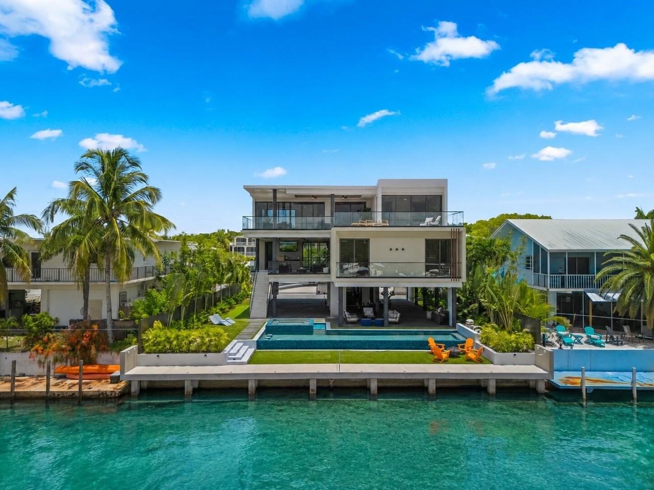 16 S Exuma Rd - Photo 2 of 50
