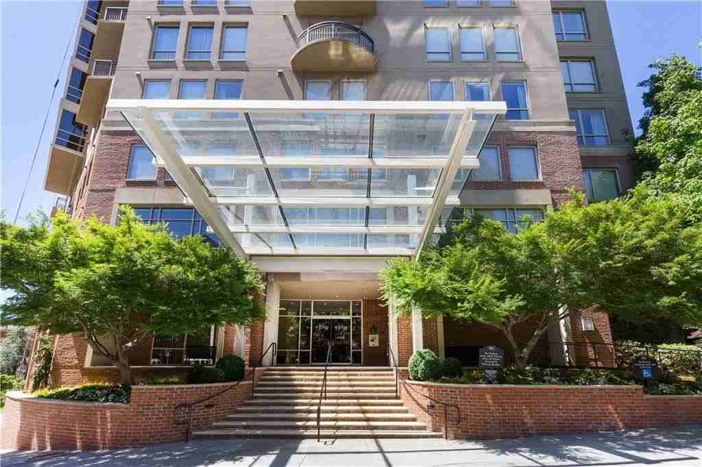 2626 Peachtree Rd Nw #1008 - Photo 3 of 29