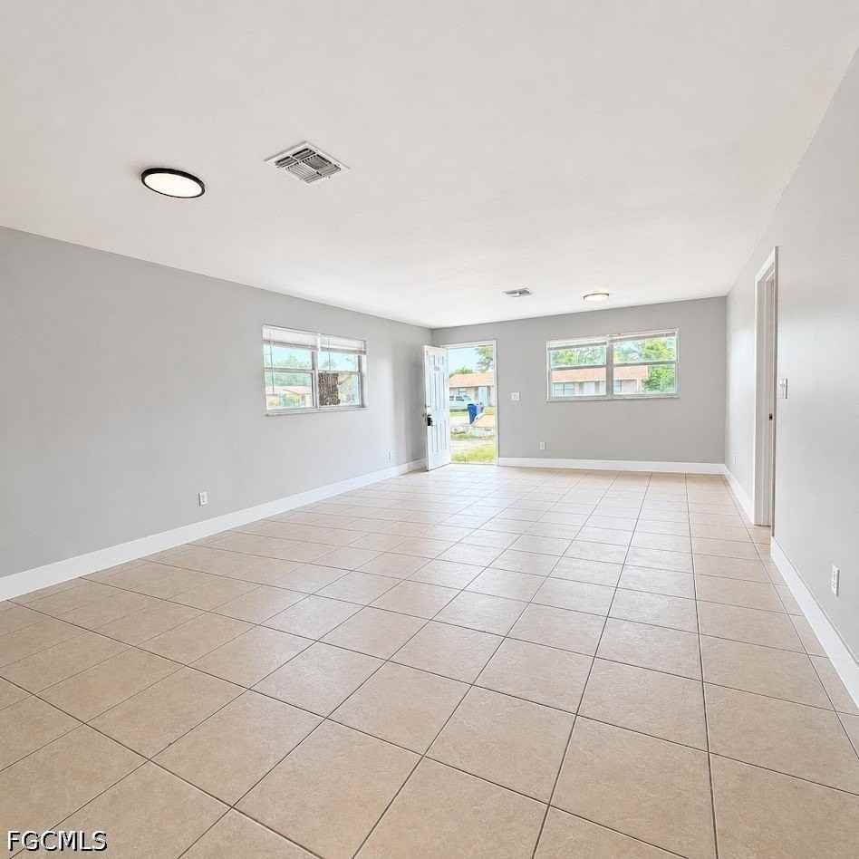 1572 Cypress Dr - Photo 2 of 19