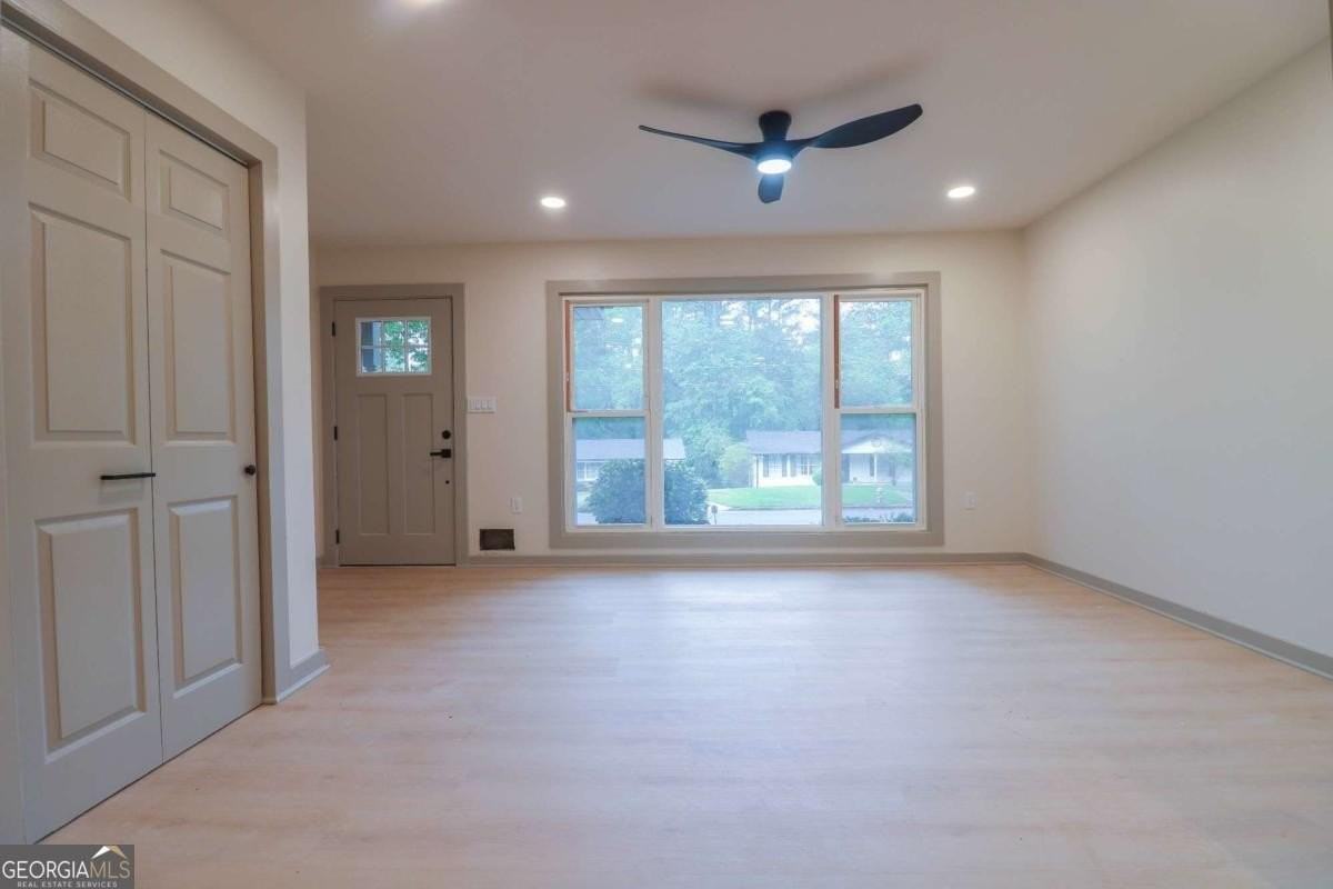 4396 Greenleaf Cir Sw - Photo 3 of 20