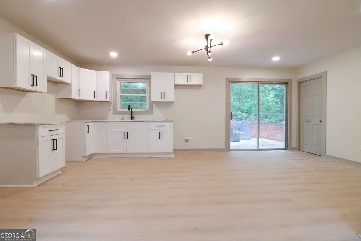4396 Greenleaf Cir Sw - Photo 6 of 20