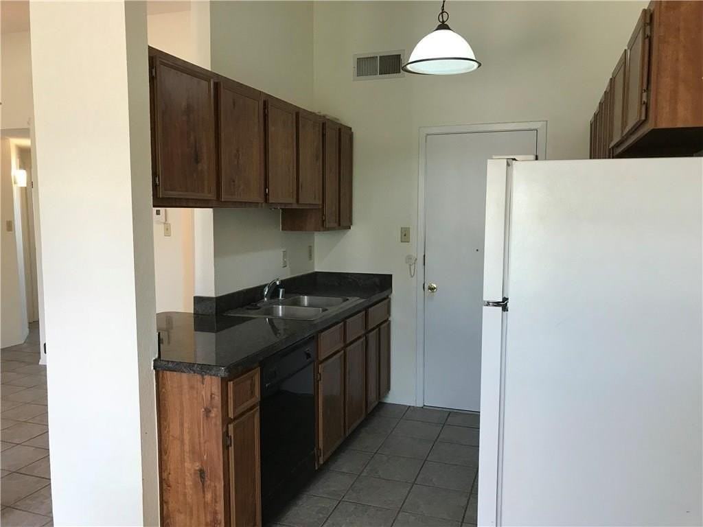 8500 Lakehurst Rd - Photo 2 of 25