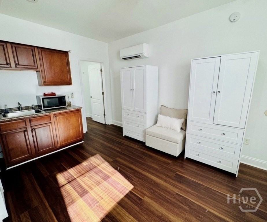 316A E 31st St - Photo 7 of 9