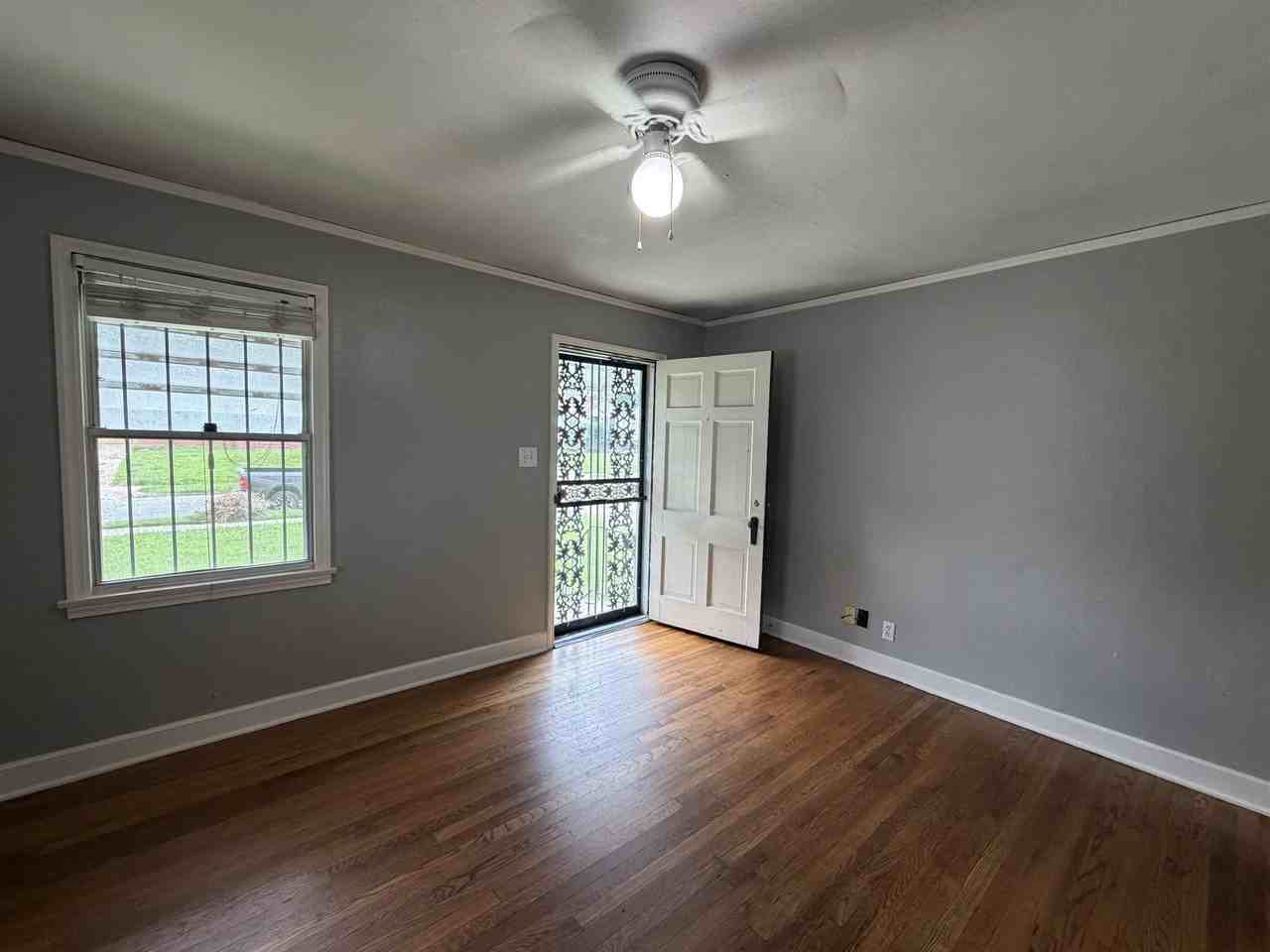 3588 Marion Ave - Photo 2 of 11