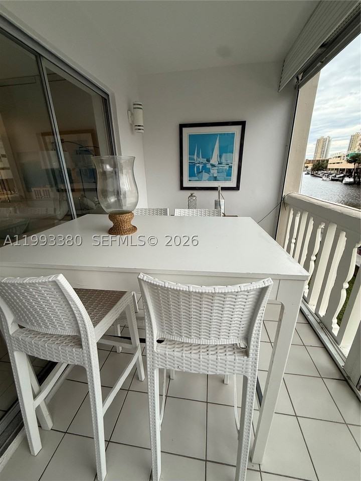 440 Paradise Isle Blvd #205 - Photo 5 of 18