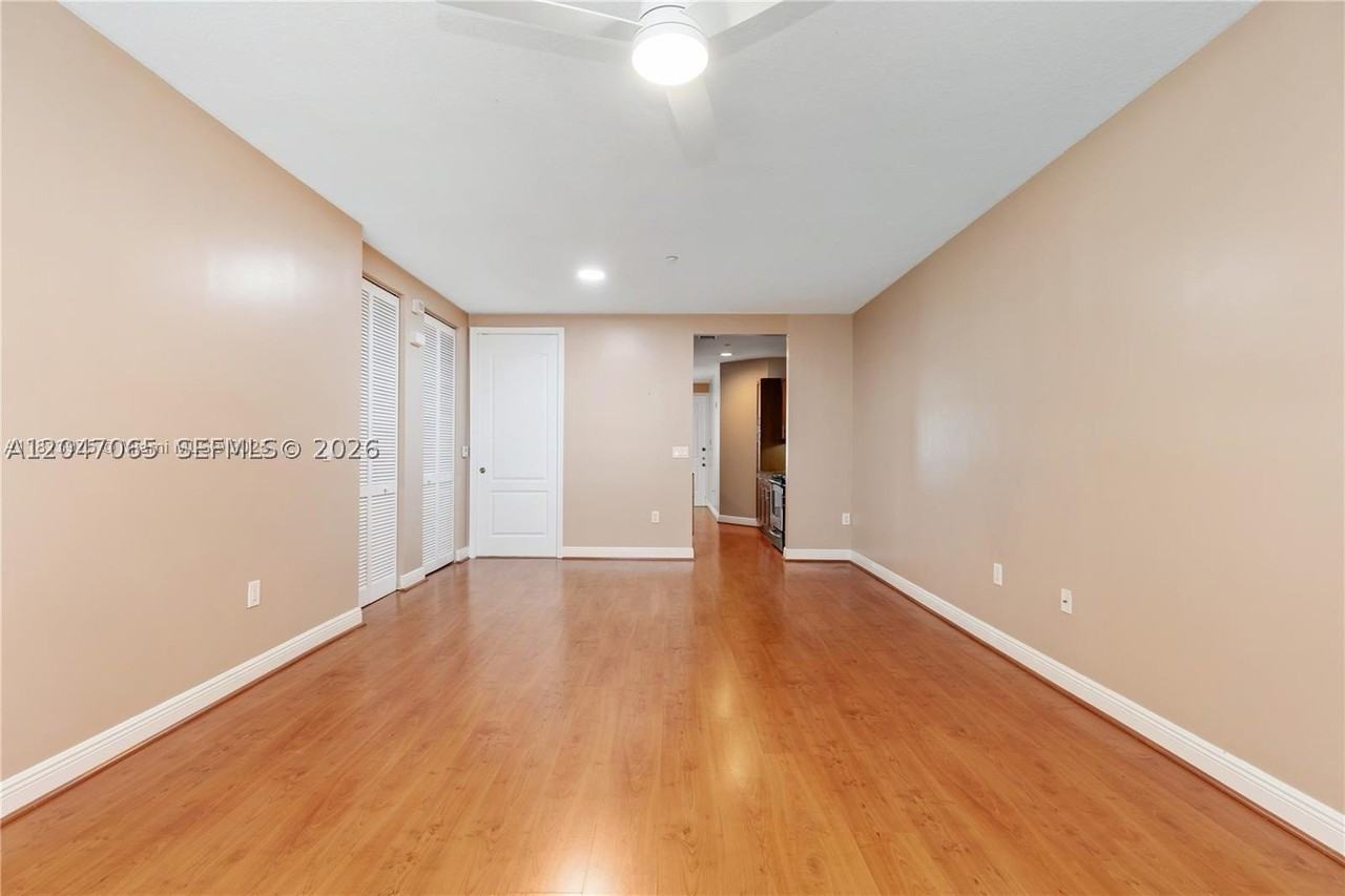 365 Sw 13th Ter - Photo 6 of 26