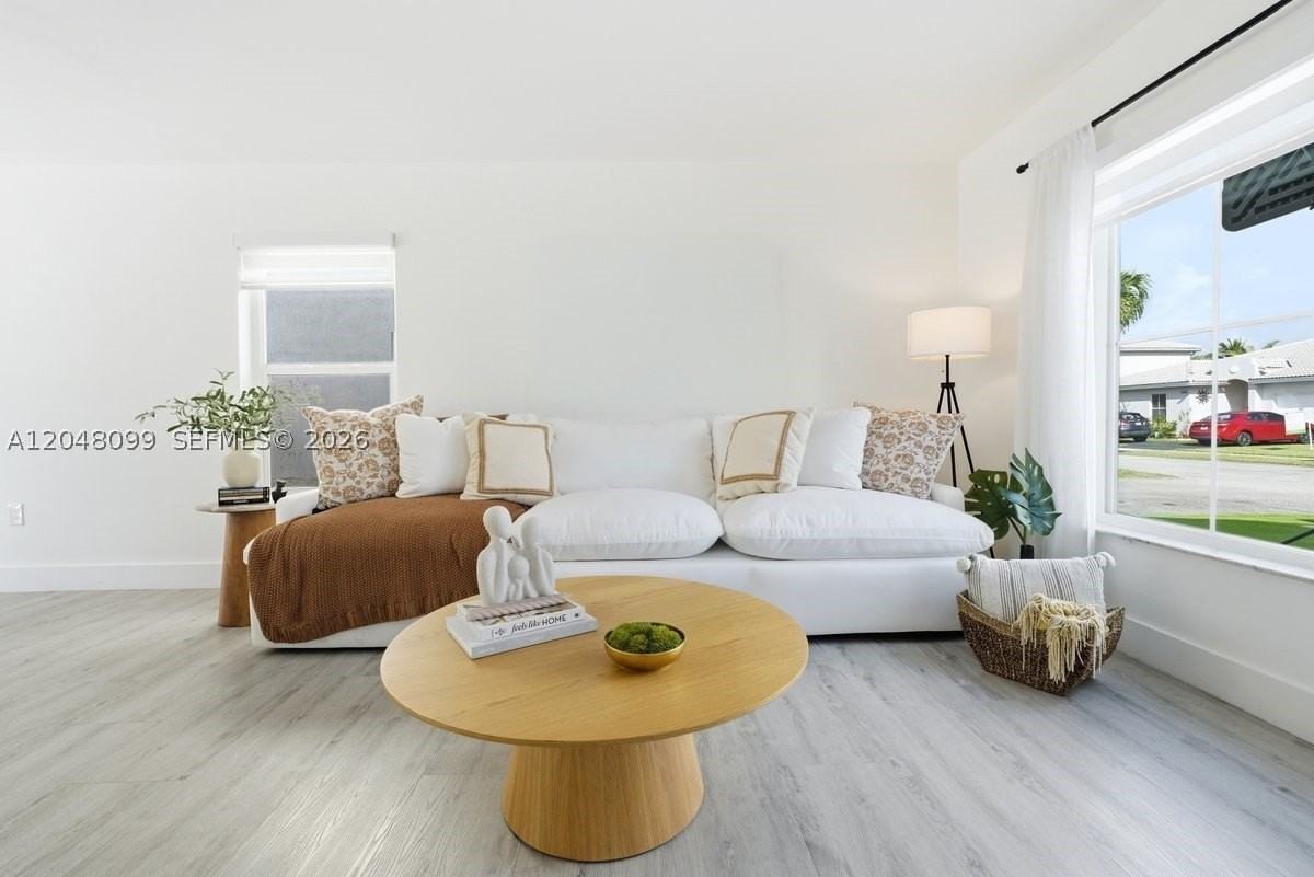 12138 Sw 250th Ter - Photo 4 of 38