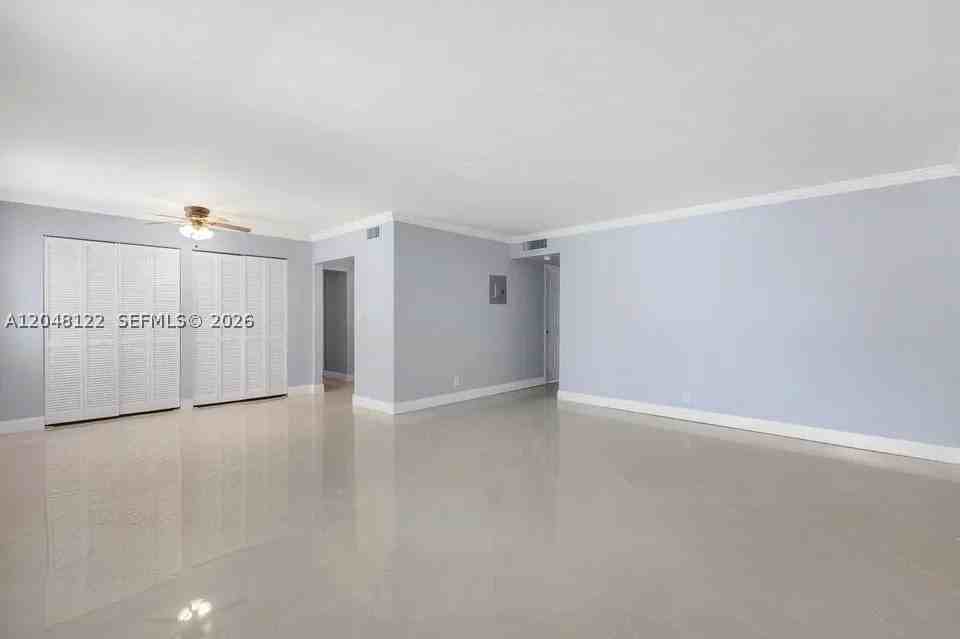 1400 Ne 54th St #102 - Photo 7 of 21