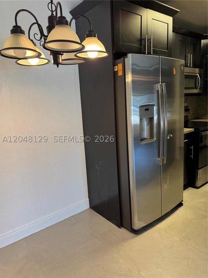1281 Ne 209th Ter - Photo 5 of 15