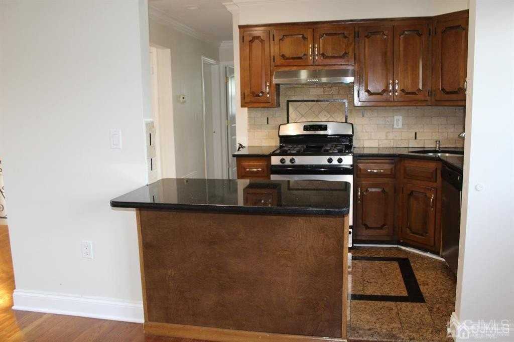 218 Nicholson Ave - Photo 7 of 38