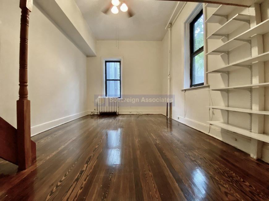 320 W 106th St - Photo 2 of 8