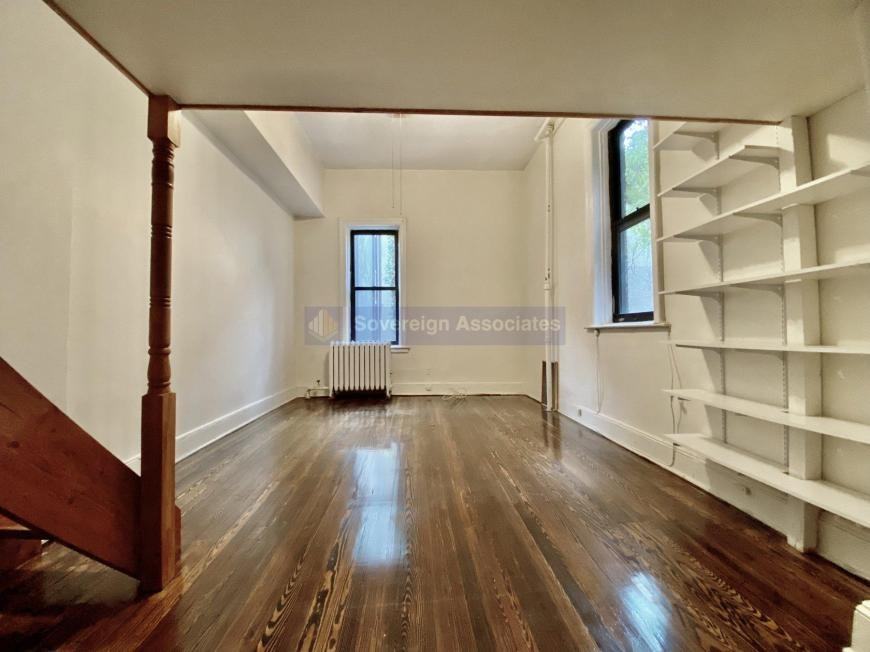 320 W 106th St - Photo 3 of 8