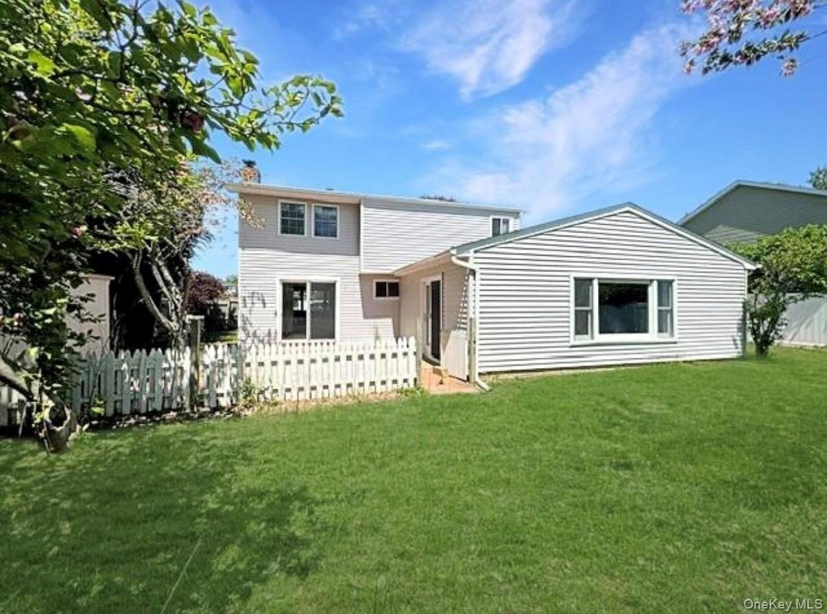 342 Versa Pl - Photo 2 of 2