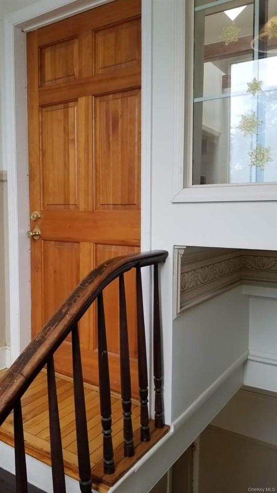 92 Roe Ave #3 - Photo 2 of 17
